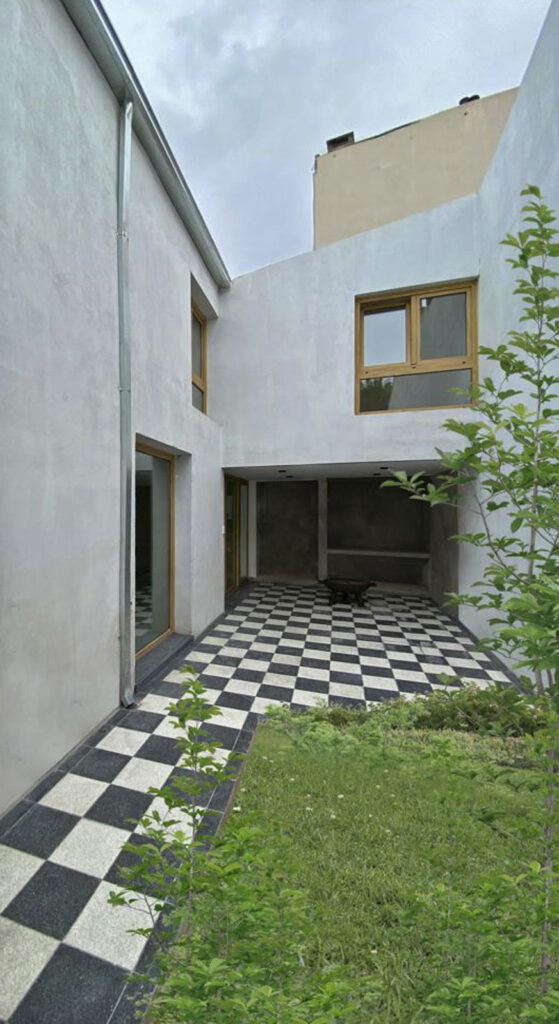 373a8e0f-789a-420d-818d-0a46e84fb5ab