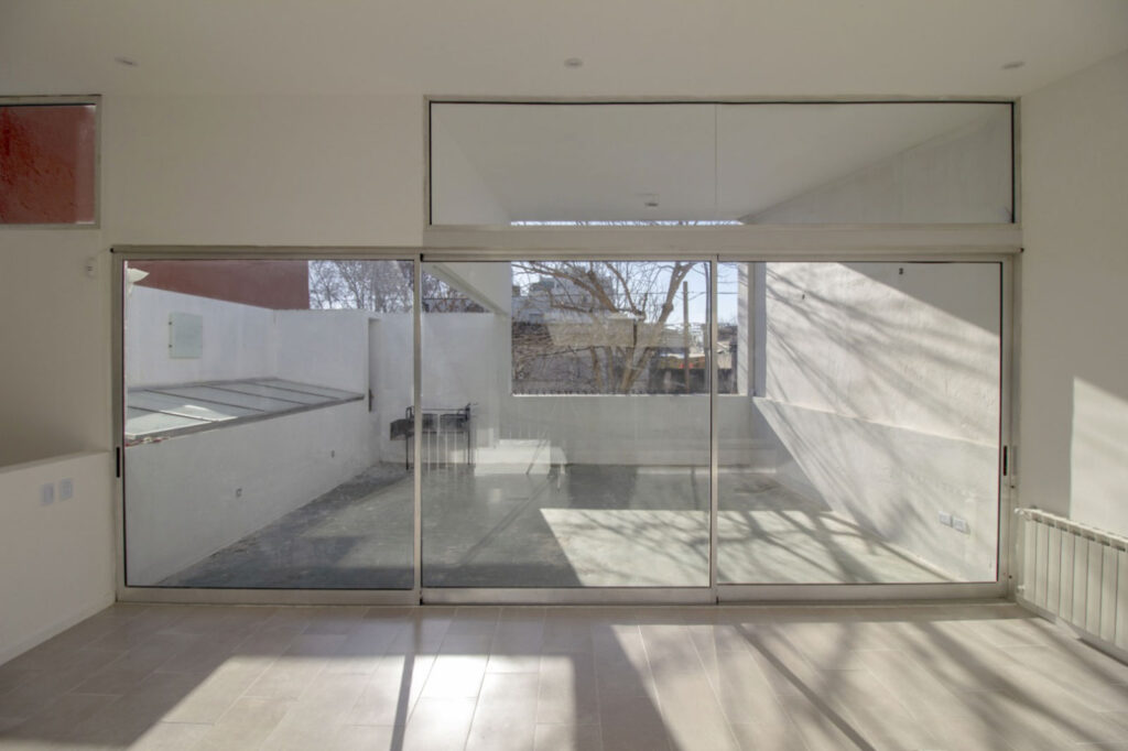 b0936c76-8045-45cc-a9b7-84ea2eb372e5 (1)