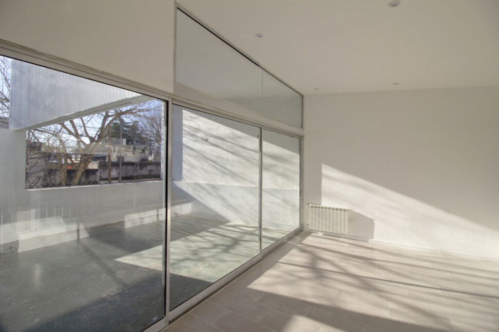 f95c7c8a-695f-4d0a-a258-17c432ab1ae1 (1)